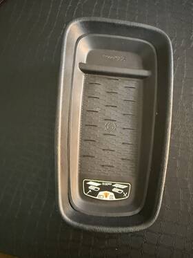 Mmo587411 2014mmotor Large Wireless Phone Charging Pad Fit For 15-20 Cadillac Escalade / Esv Xl