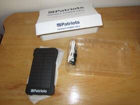 4patriots 680392897664 Patriot Power Cell Portable Solar Bank Rechargeable External Battery