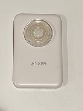 Anker 840173733967 622 Magnetic Wireless Battery Maggo With Grip - White Used
