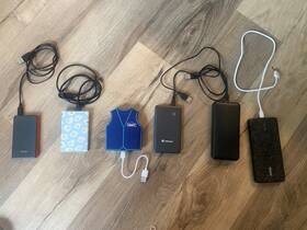 A1229h112 Anker Lot Of 6 Portable Chargers Including - Ventev Miady Urban Outfitters