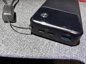A1384 Anker Power Bank With Usb C Cable