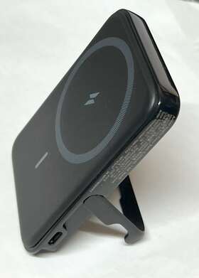 A1618h11-1 Anker Maggo Magsafe Battery 5000mah 7.5w Stand For Iphone 15/14/13/12 Black