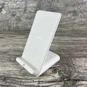 A2522 Anker Powerwave 7.5 Stand Wireless Internal Cooling Fan 10w Charging