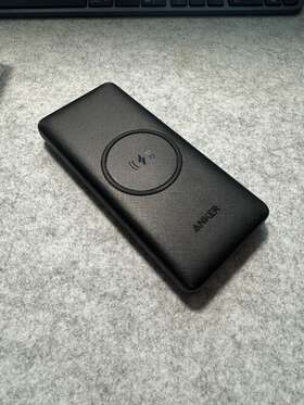 Aka1617 Anker Powercore Iii 10000mah Wireless Power Bank - Black