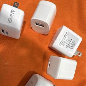 P34-8684 Anker Wireless Gear White Usb-a Usb-c Single Port 5v Plastic Wall Charger Lot