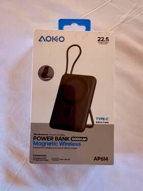 Ap614-bk Aoko Power Bank 10000mah Magnetic Wireless Usb-c Built-in Cable Matte Black