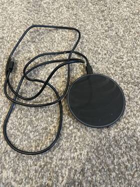 At&t 738516562339 15w Fast Charge Wireless Charging Pad Black Includes Cord