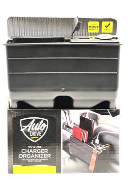 Auto Drive 605388349118 12v Vehicle Usb Charger And Organizer Compact Console Accessory - New