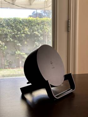 Belkin 745883792559 Boost Charge 10w Qi Wireless Charging Stand With Bluetooth Speaker