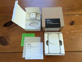 Belkin 745883930562 Ultracharge 2-in-1 Foldable Magnetic Charger