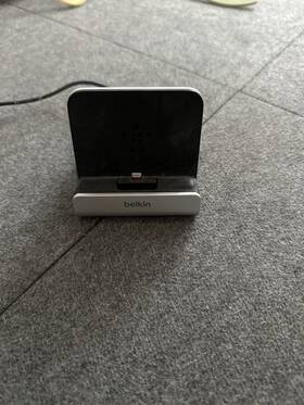 F8j135 Belkin Dual Lightning Charge Dock For Apple Mfi-certified With Oem Adapter
