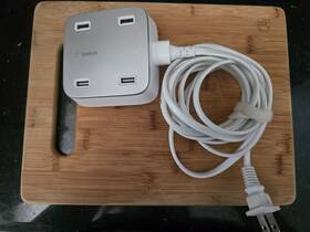 F8m990 Belkin 4 Port Usb Home Charger
