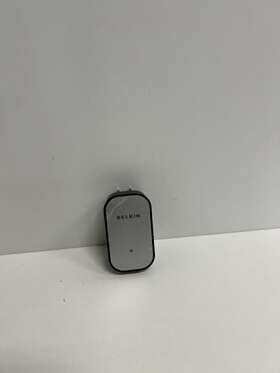 F8z145 Belkin Dual Usb Power Adapter 100-240 V -q