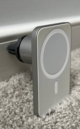 Wic0002 Belkin Magsafe Vent Mount Pro Car Phone Holder For Iphone 16 15 14 13 12