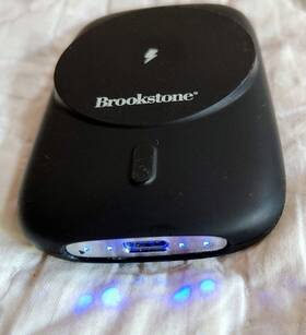 Brookstone 840286404877 3 In 1 Wireless Charging Station