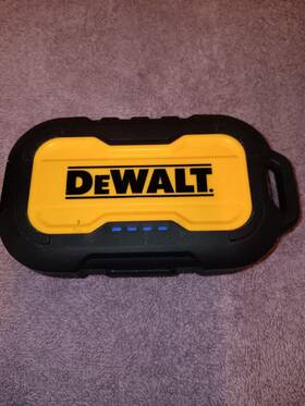 1643 Dewalt 445038740727 Portable Charger Power Bank 10 000 Mah Battery Pack With Usb-c Port For
