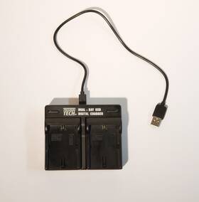 Pt-2b8 Digital Bay Pt2b8 Premium Tech Dual Usb Charger Model Working