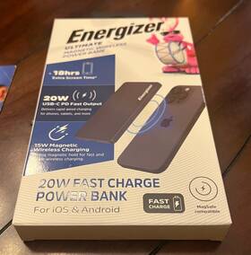 Qm5081pq Energizer Qm5005 Bk 5 000 Mah Ultimate Magnetic Wireless Fast Charge Power Bank