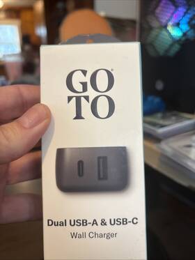 Goto 610214671950 Dual 12w Usb-a 20w Usb-c Wall Charger - Black