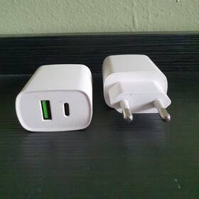 Mr-he-pd20 Home Planet Lot Of 2 Fast Charging Wall Adapters Usb-c And Usb-a 20w