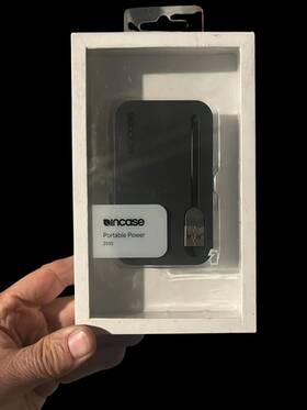 Inpw10032-blk Incase Inpw10032blk Portable Power Charger 2500 - Black