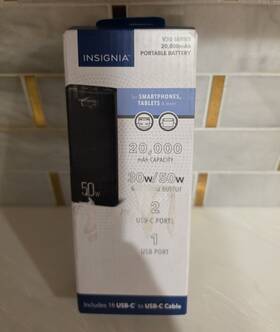 Insignia Ns-pwlb50k V20 20000mah Power Bank 50w Usb-c Fast Charge 3-port Black