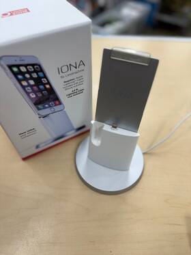 Lp001 Iona By Landing Zone Charging Stand For Iphone And Ipad With Mfi-certified Cable