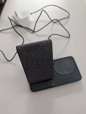 Chwrio1o7gl Iottie Used Ion Wireless Duo / Chwrio1o7gl. Compatible With Qi-enabled Devices