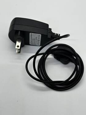 9383 Ipod Iphone Travel Charger For All Apple 30-pin Connector Ipods White 5v