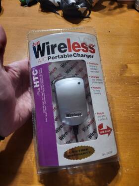 Just Wireless 705954040538 A/c Portable Charger Fits Htc Phone