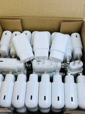 Mcs-p01wp Lg Mcsp01wp Lot Of 40 - Super Charger 3.a Usb-c Used
