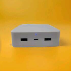 Lim-5pac-009 Limitless Innovations Powerpro 5-device Charger 2x Usb Ports 1x Type-c 20wpower 2acoutlet
