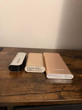 Hp-p1004 Mixed Brands Lot Of 3 Power Banks 6000mah And 12000mah Slim Metal 1 With Built-in Cables