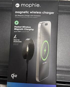 Mophie 450-18735-a Qi2 Magnetic Wireless Fast Charger With Kickstand For Iphone Airpods Black