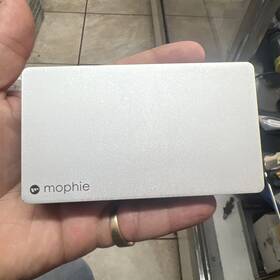 Pwrstion-5cl-blk Mophie Powerstation Plus 5000mah For Iphone Portable Battery Charger - Silver