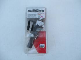 00317 Nokia New Fonegear 12v Car Charger With Extra Power Socket For Models