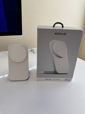 Nomad 856500012681 Stand One Magsafe Phone Charging Dock - Silver / White