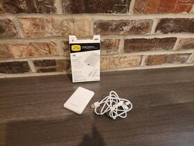78-52705 Otterbox Portable Charging Kit 5 000 Mah With 3-in-1 Cable - White