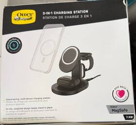 78-81156 Otterbox 2 - Fast 3-in-1 Wireless Charging Magsafe Station In Retail Packaging