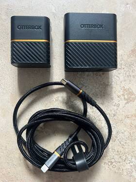 Otterbox 840104294505 Fast Charge Wall Charger Usb-c Dual Ports Black 30w Combined Free Cable