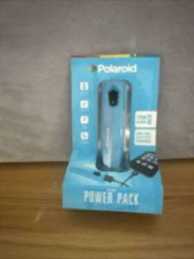 Polaroid 680079751616 Power Pack For Smartphones 2200 Mah One Full Smartphone Charge Greennib