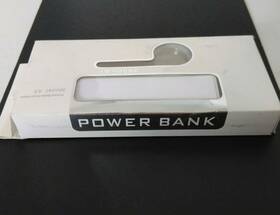 65488 Power Bank Mobile 2600mah White Model A5 Nib