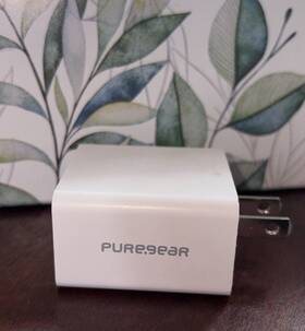 09213pg Puregear Wall Charger - White