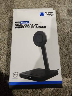 Quad Lock Qlm-2dwc Dual Desktop Wireless Charger Open Box New In
