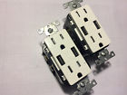 R02-t5632-0bw Leviton Usb Duplex Outlet Resistant White Receptacles 078477683859