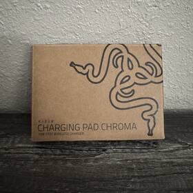 Rc21-01600100-r371 Razer Charging Pad Chroma 10w Fast Wireless Charger Usb-c Female Port