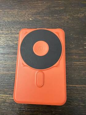 A0370 Ridge Wallet Magnetic Magsafe Power Bank 10000mah Basecamp Orange Used
