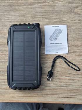 Yd-819 Safe Speed Yd819 Power Bank Solar 42800mah Black With Cord