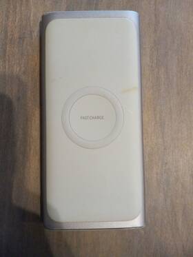 Ebp1100bsegus Samsung 10 000mah Portable Battery With Micro Usb Cable - Silver