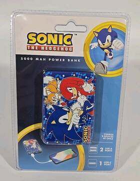 Sega 021331136343 Sonic The Hedgehog 5000 Mah Power Bank 2 Usb-a 1 Usb-c Ports - Brand New